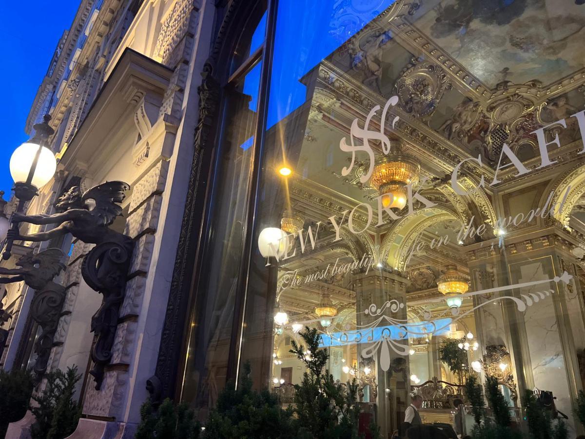 Free Parking, Downtown Apartment Near New York Cafe Budapest Luaran gambar