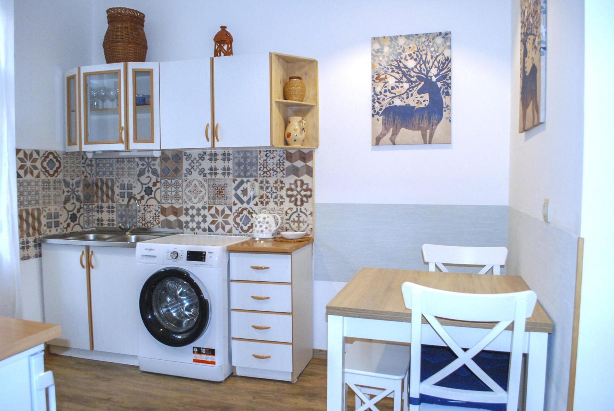Free Parking, Downtown Apartment Near New York Cafe Budapest Luaran gambar