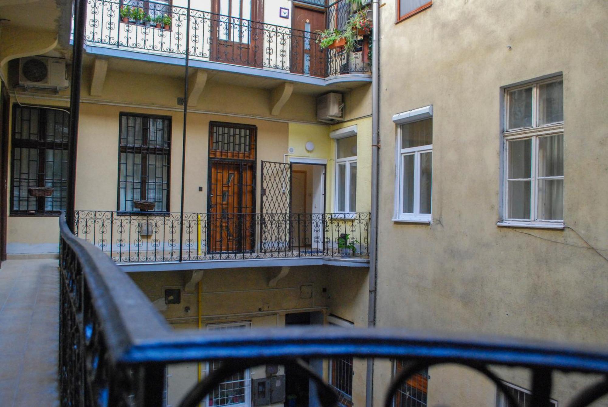 Free Parking, Downtown Apartment Near New York Cafe Budapest Luaran gambar
